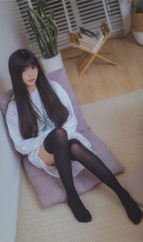 [风之领域] No.081 长发的黑丝俏皮XUE妹 在现浏览