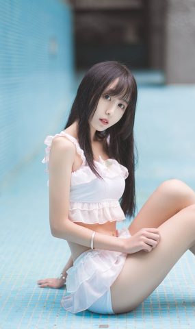 [风之领域] No.090 泳池里的小美仁鱼 在现浏览