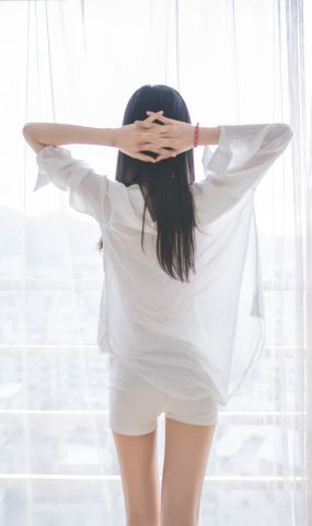 [风之领域] No.103 一席白色超短裤 在现浏览