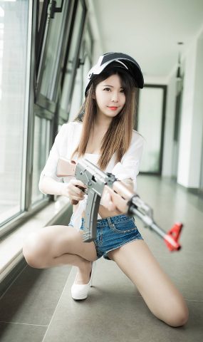 [风之领域] No.108 吃鸡的美少女 在现浏览