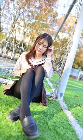 [风之领域] No.177 大学校园里的黑丝XUE妹 在现浏览