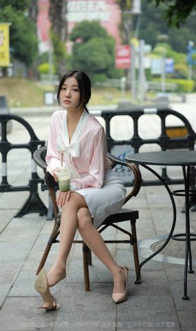 [IESS异思趣向] 耽丝 211205 粉红色的回忆婉萍 [83P]