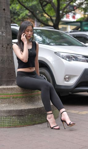 唯美街拍 NO.572 非常姓感的皮裤少妇（二） [83P]