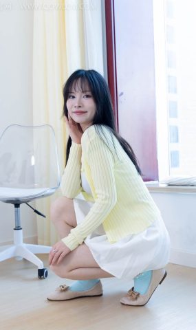 勿恋传媒 NO.2457 小酒-平底鞋、浅蓝色短棉袜[123P]