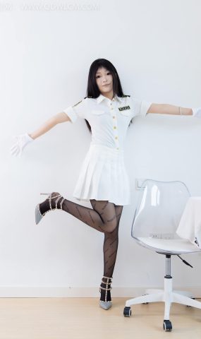 勿恋传媒 NO.2372 嘟嘟-高跟鞋、手套、薄黑丝脚尖加固款、薄肉丝脚尖加固款[134P]