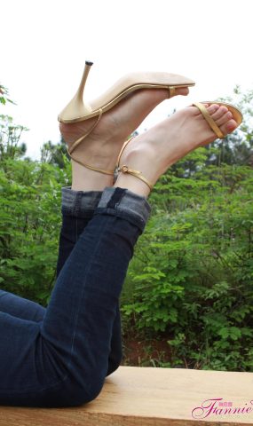 Fannie芬妮每足园 No.044 薄施粉彩 晶莹剔透5 [83P]