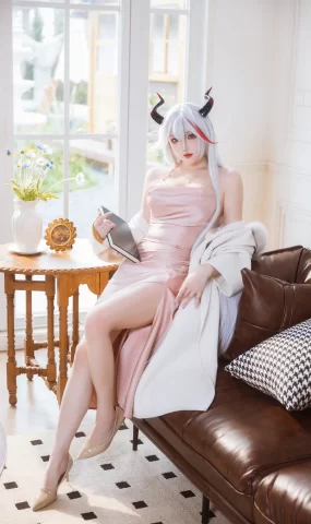 瓜希酱 – 碧蓝航线 埃吉尔 睡衣[20P]