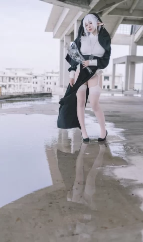 阿半今天很开心 精灵修女[28P]