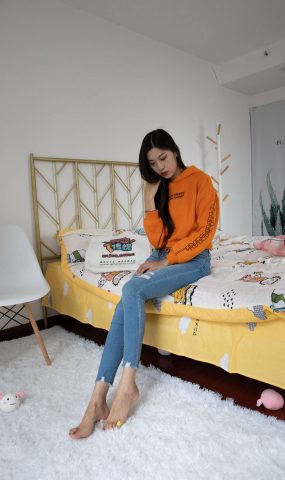 勿恋传媒 No.426 苏镶-跳跃的橘光 [150P]