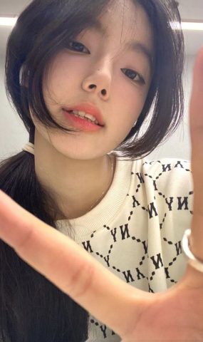 脚模面试脸足同框套路系列-048-167 98 高颜值[7P]