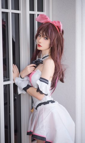 南桃Momoko – 爱礼服[11P]