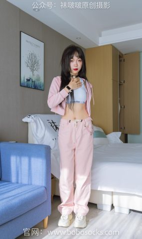 [BoBoSocks袜啵啵]NO.141 周周-运动鞋、白棉袜、裸足 (1) [84P]