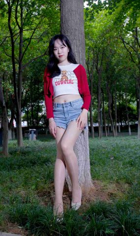 [SiHua思话] SH129 子琦 公园长腿活力少女 在现浏览