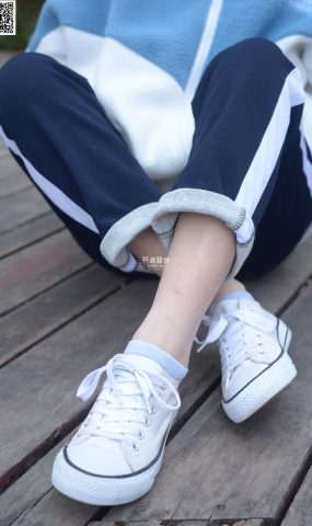 [只糖原创]NO.568 陈媛 琐碎里深埋的小星光[155P]