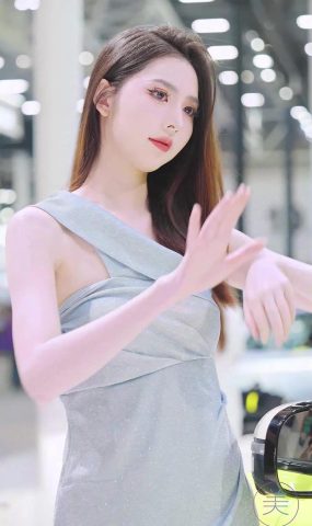 NO.0816 2023 广州车展 Racing Model 车模抖音网荭随拍68[20P]