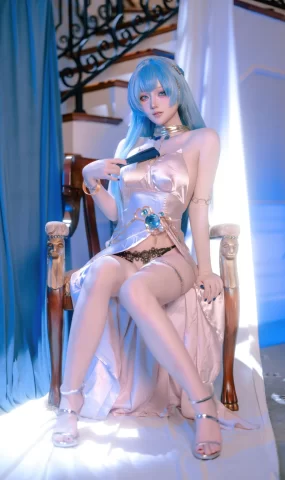 屿鱼 – 胜利女神 妮姬 海伦 礼服[60P]