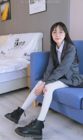 [BoBoSocks袜啵啵]NO.637 稚予-短靴、厚白丝、学苑风[140P]