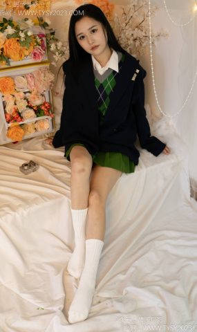 甜予摄影 NO.139 澜澜-皮鞋、白棉袜、裸足[84P]