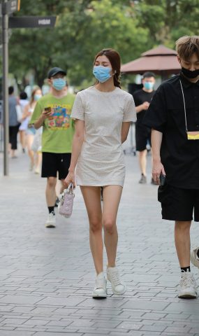 精选街拍作品 NO.1848 街拍逛街的美女[72P]