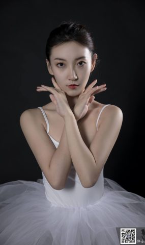 SHENSHI绅士 – SS175 新人[42P]