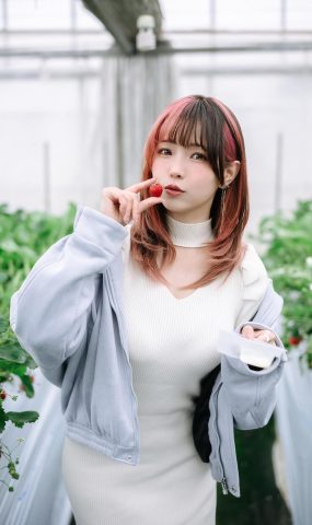 Ely_eee(ElyEE子) – Strawberry Picking Date[34P]