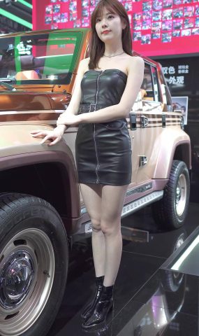 NO.0210 2021 广州车展 Racing Model 北汽车模01[20P]