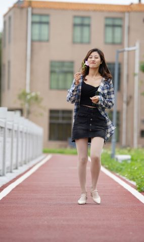 精选街拍作品 NO.1664 小S街拍作品 – 牛仔裙肉丝高跟[200P]