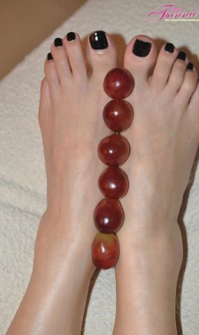 Fannie芬妮每足园 No.152 果香甜美3 [58P]