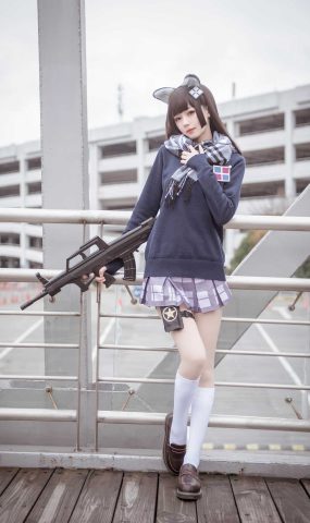 微博动漫博主@你的负卿 95至服 在现浏览