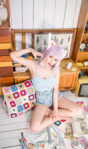 大眼萌妹 黑猫猫OvO – 养猫小课堂 [35P]