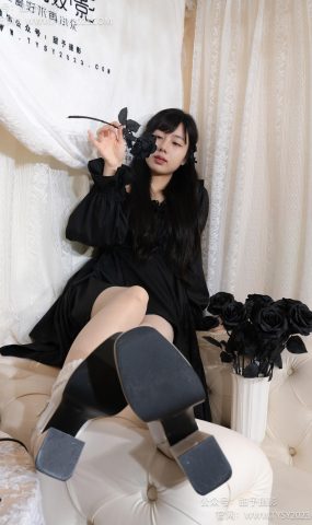 甜予摄影 NO.034 鱼鱼-高跟鞋、白棉袜、肉丝[129P]