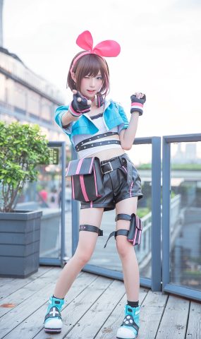 青春COSER@绮太郎_Kitaro 绊爱 在现浏览