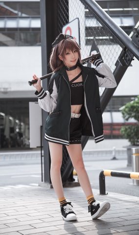 青春COSER@绮太郎_Kitaro 明日方舟 蛇屠箱 在现浏览