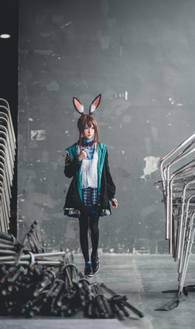 青春COSER@绮太郎_Kitaro 明日方舟 阿米娅 在现浏览