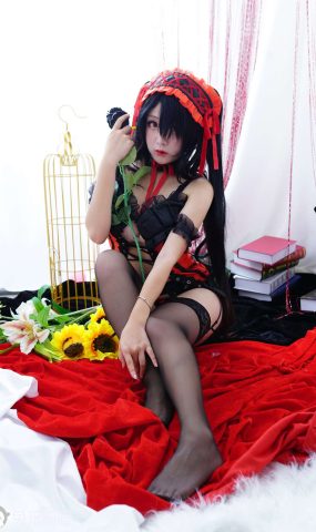 微博人气Coser@日奈娇 蕾姆和狂三 在现浏览