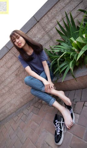 [山茶摄影] NO.154 帆布鞋短丝 在现浏览