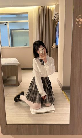 [誉铭传媒]袜足摄影 2022年 NO.010[110P]