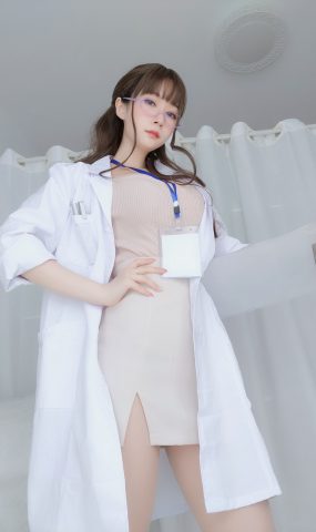 Coser小解解 白银81 – 私人医生[137P]