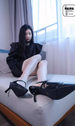 御足摄影 NO.012 – 修长美腿[75P]