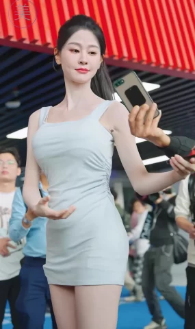 NO.1690 2024 广州车展 网荭美女车模 beautyleg LOOKBOOK 81[30P]