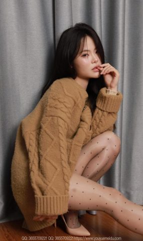 [IESS异思趣向] 2025.03.05 丝享家1993：兔兔《吊带波点》[90P]