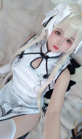 日奈娇  – 穹妹自拍[10P]