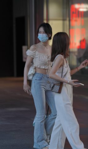 精选街拍作品 NO.1849 紧牛长腿[84P]