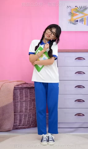 初夏女神 NO.258 希希 告别校服[90P]