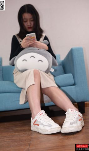 [只糖棉袜] NO.116 陈琦 我想在秋天储存浪漫 好在冬天馈赠给你 在现浏览