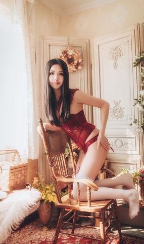 源纱希喵喵喵 – 红色内一 晨风[12P]