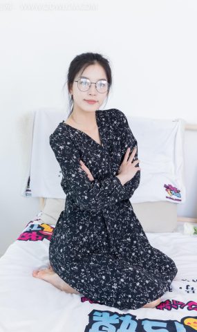 勿恋传媒 NO.2075 茯苓-灰色头像[150P]