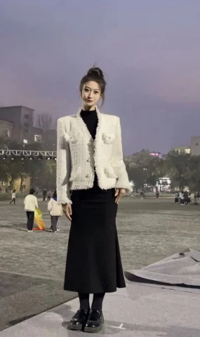 脚模面试脸足同框套路系列-122 艺术院校校花[5P]