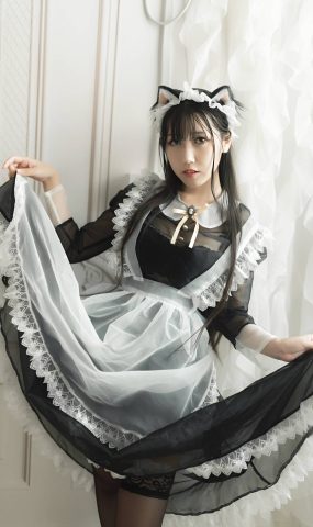 不呆猫 – 透明黑丝女仆[50P]