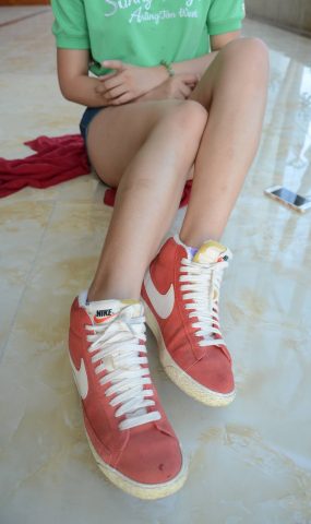 [战前女神] 美腿镁足精品摄影套图 115 [127P]